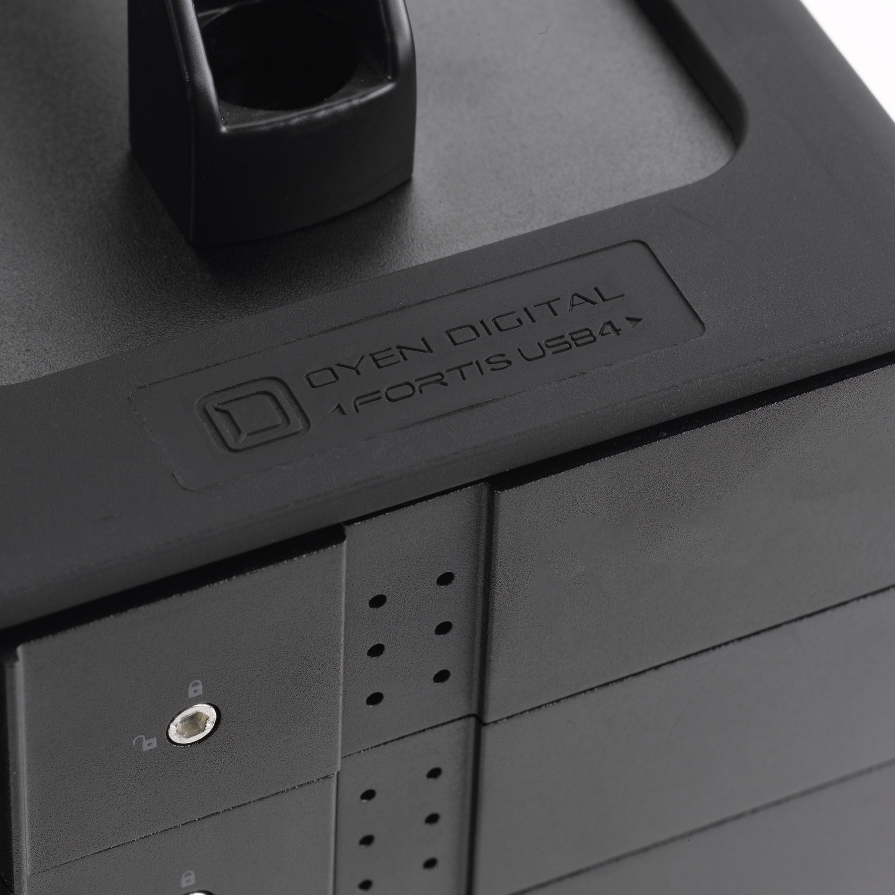 Fortis USB4 5-Bay 40Gbps External Drive