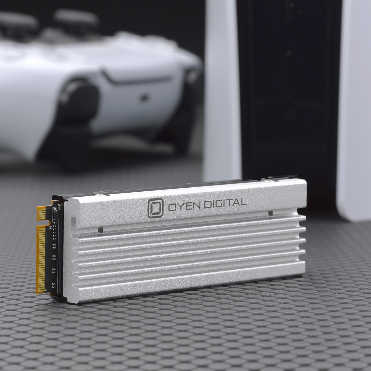 Oyen Digital: Dash Pro 8TB NVMe PCIe TLC NAND SSD with Oyen Digital: Dash Pro 8TB NVMe PCIe TLC NAND SSD with